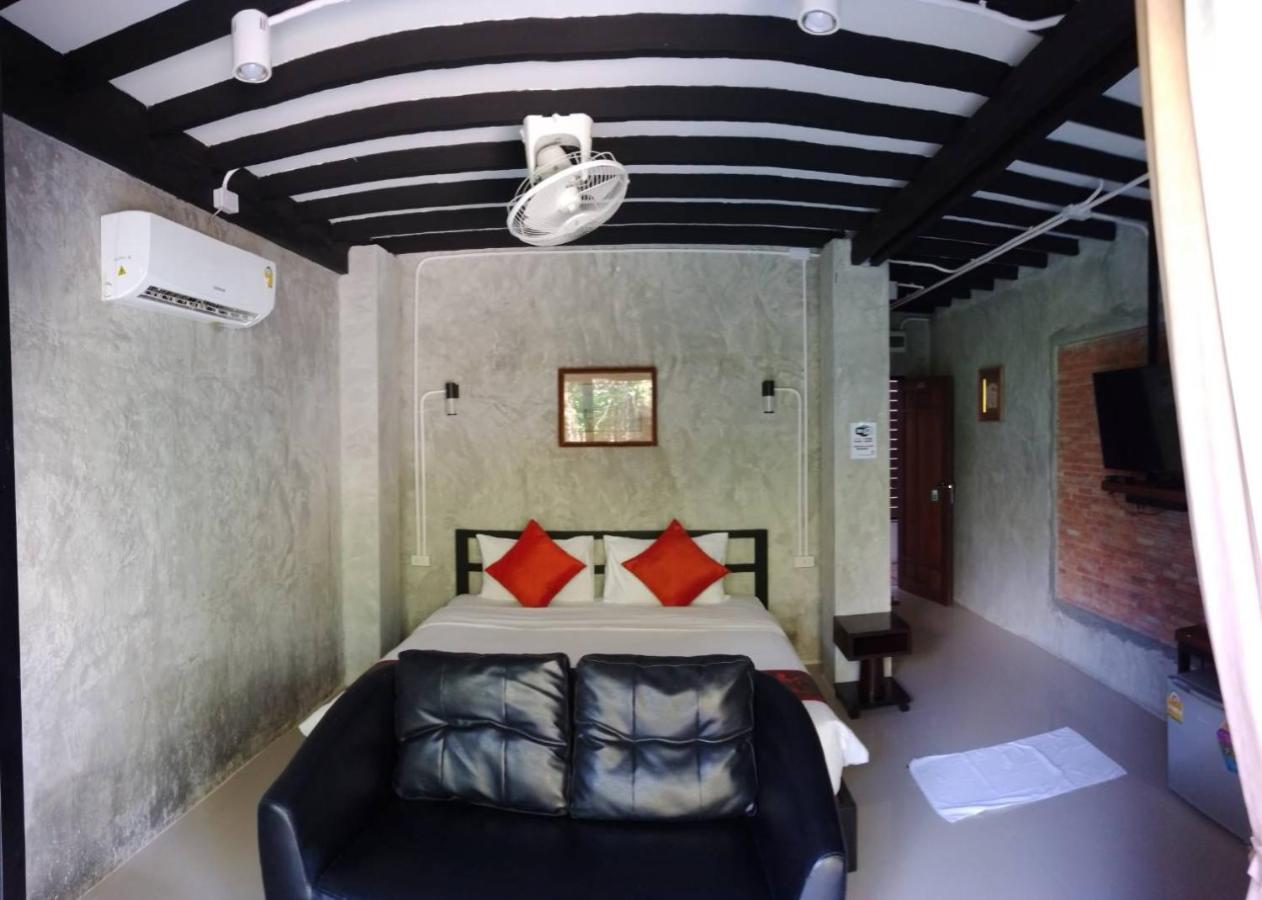 White Jail At Koh Tao Hostel ภายนอก รูปภาพ