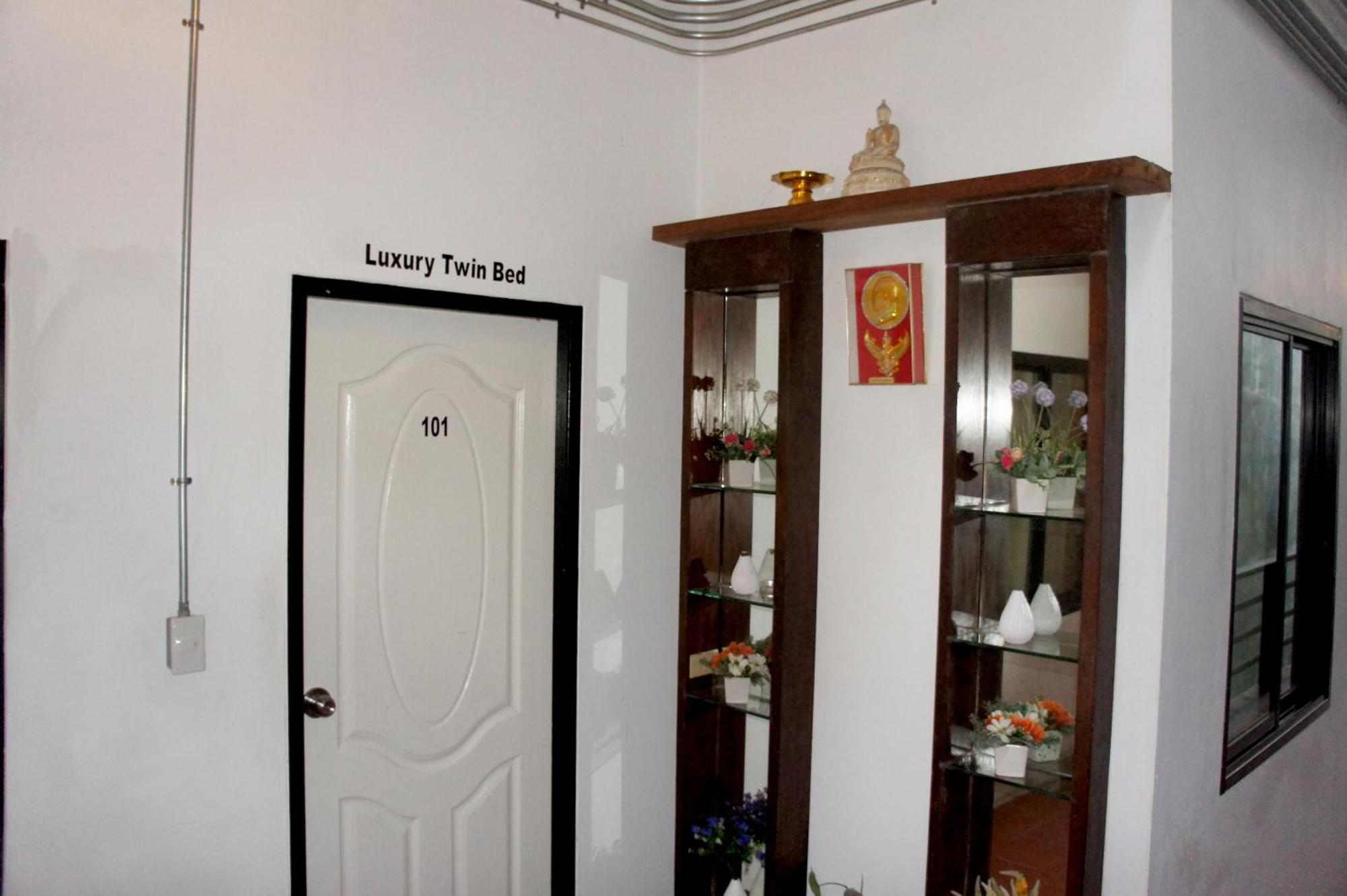 White Jail At Koh Tao Hostel ภายนอก รูปภาพ