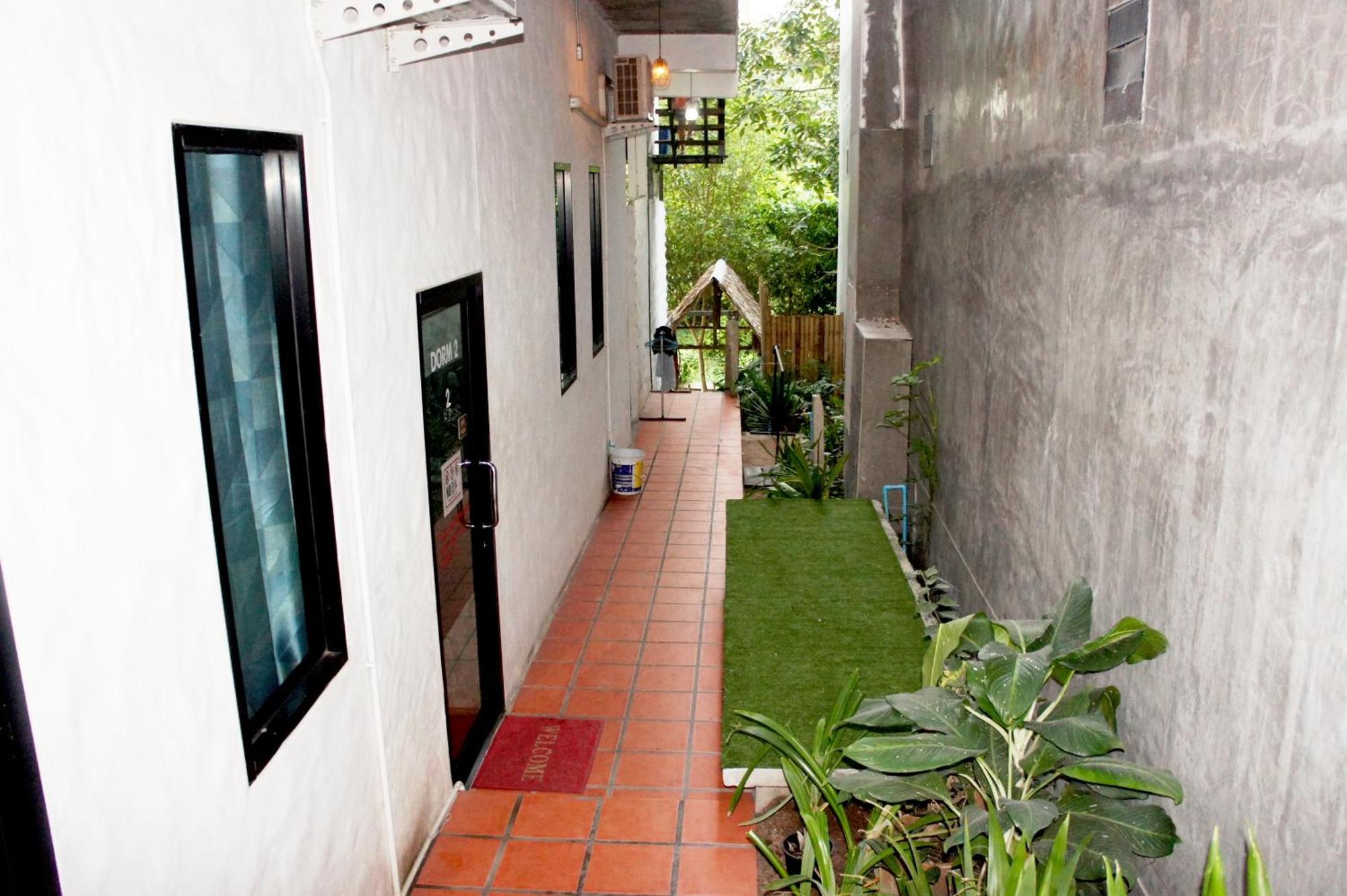 White Jail At Koh Tao Hostel ภายนอก รูปภาพ