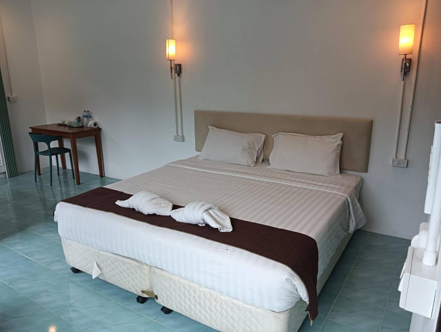 White Jail At Koh Tao Hostel ภายนอก รูปภาพ