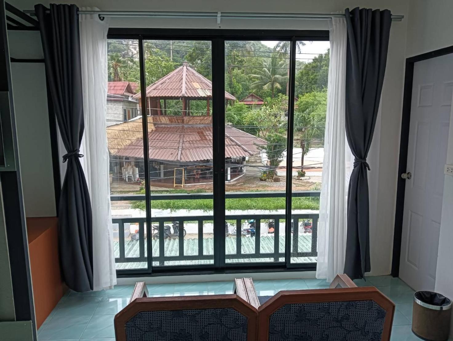 White Jail At Koh Tao Hostel ภายนอก รูปภาพ