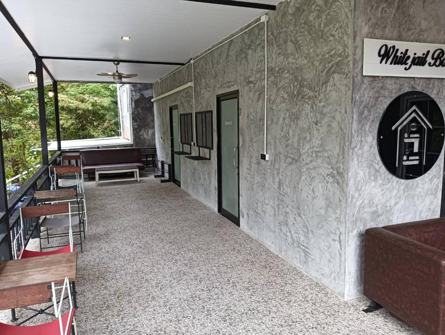 White Jail At Koh Tao Hostel ภายนอก รูปภาพ